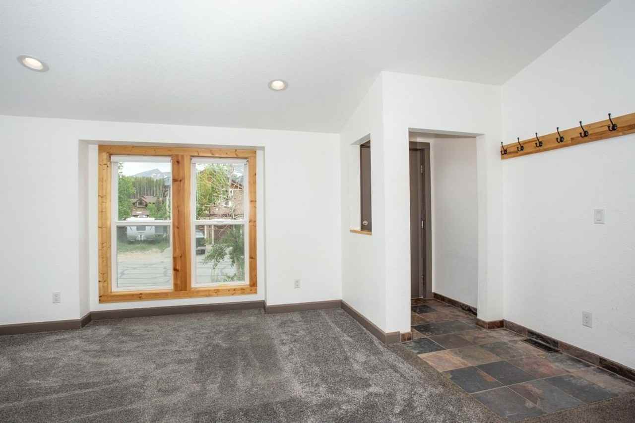 106 Reliance Dr - Photo 7 of 25