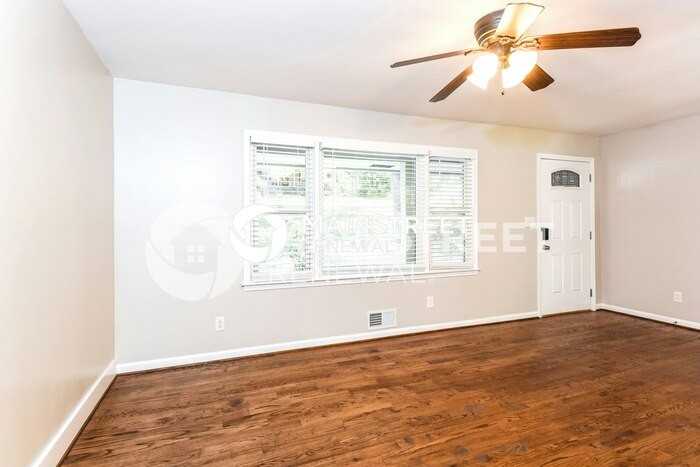 6265 E Shore Cir - Photo 7 of 17