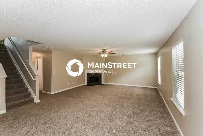 3190 Redwood Run - Photo 3 of 22