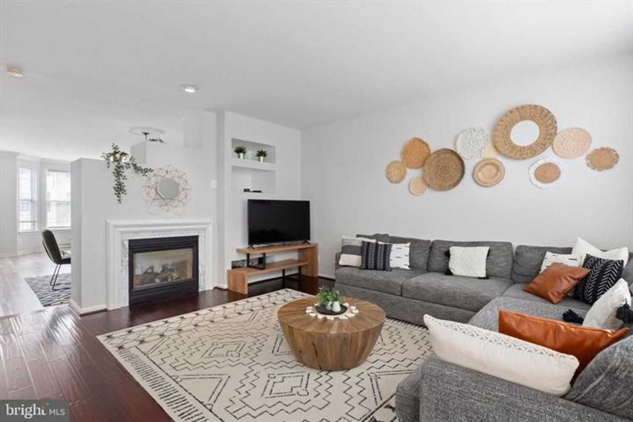 13340 Colchester Ferry Pl - Photo 2 of 44