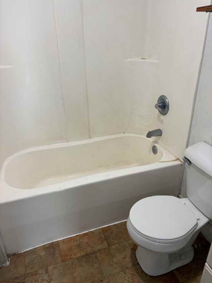 408 Oak Ave #B - Photo 2 of 7