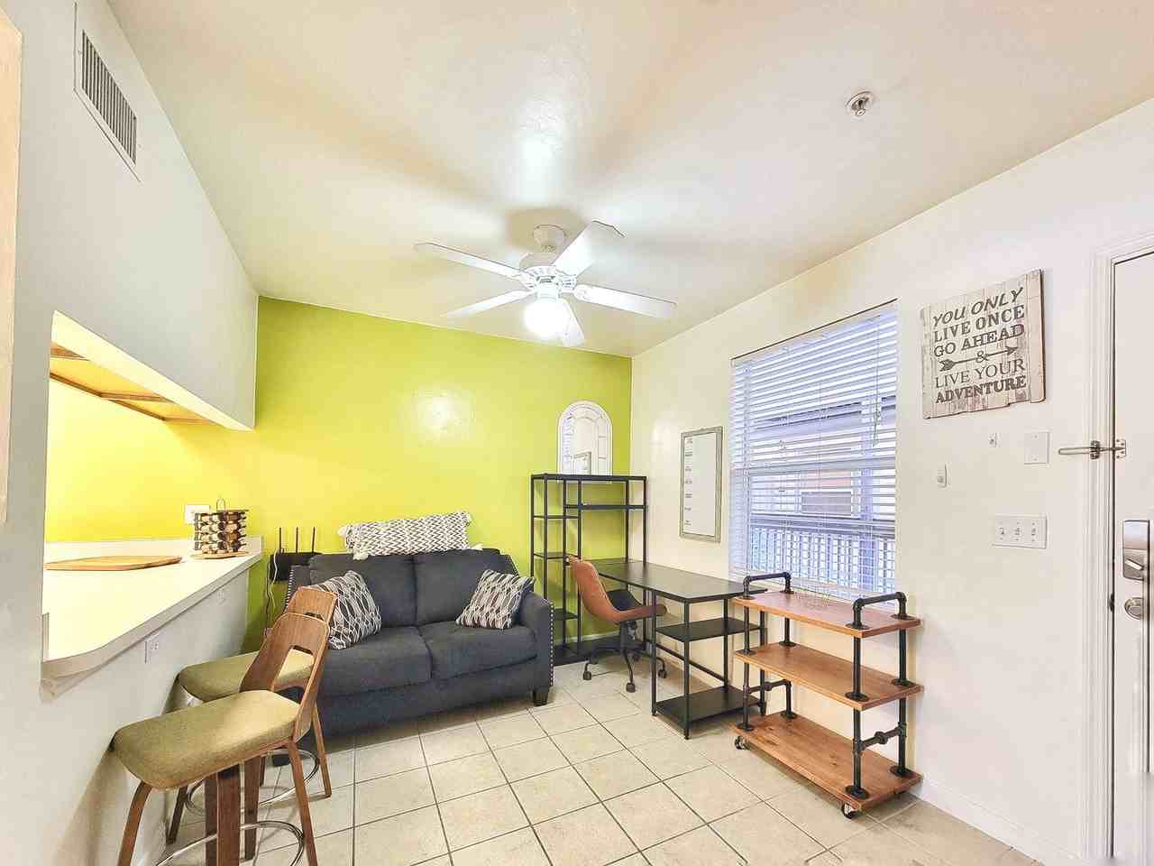 1220 Sw 1st Ave - Photo 3 of 17