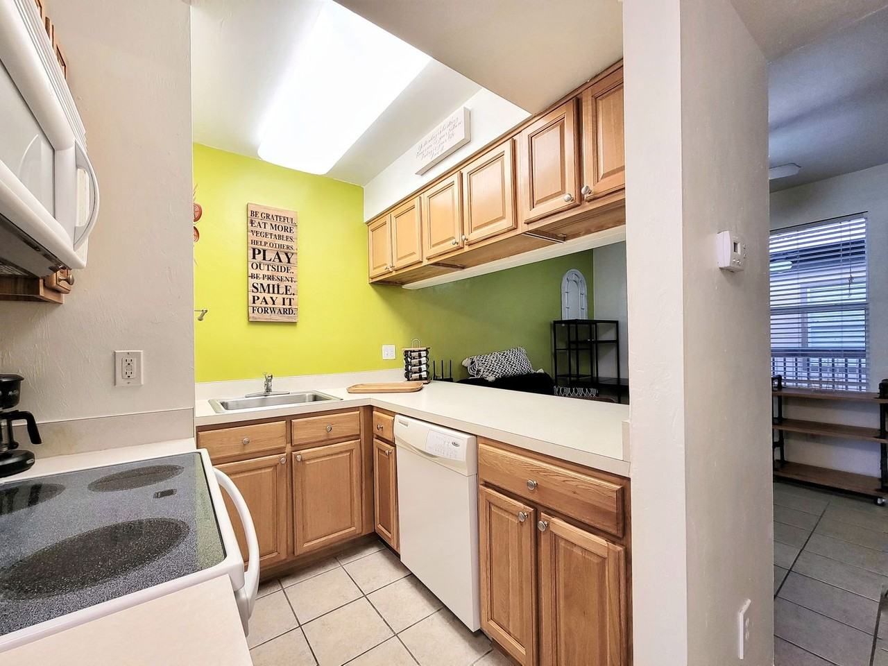 1220 Sw 1st Ave - Photo 7 of 17