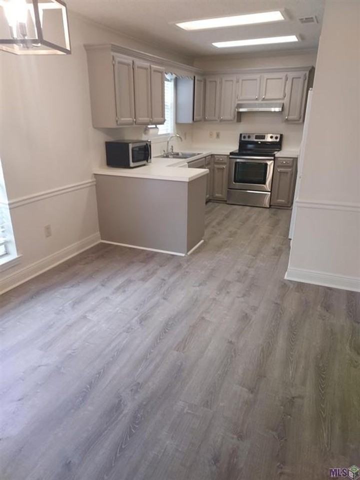 8538 Kaylynn Ave - Photo 3 of 4