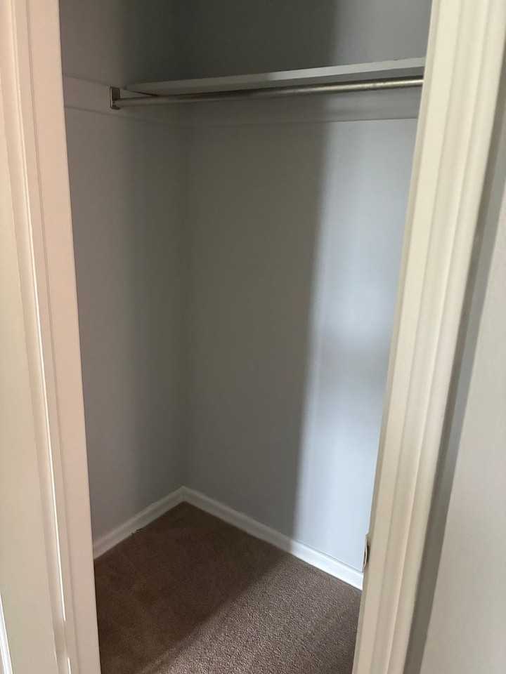 West Grandview Realty - Photo 6 of 7