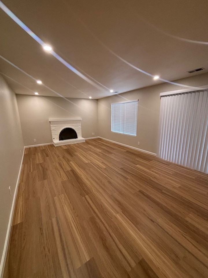 808 Shady Oak Dr - Photo 5 of 15