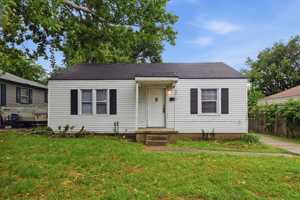 featured image of 3912 E Admiral Ct