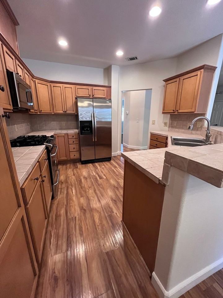9292 Loma Ln - Photo 2 of 15