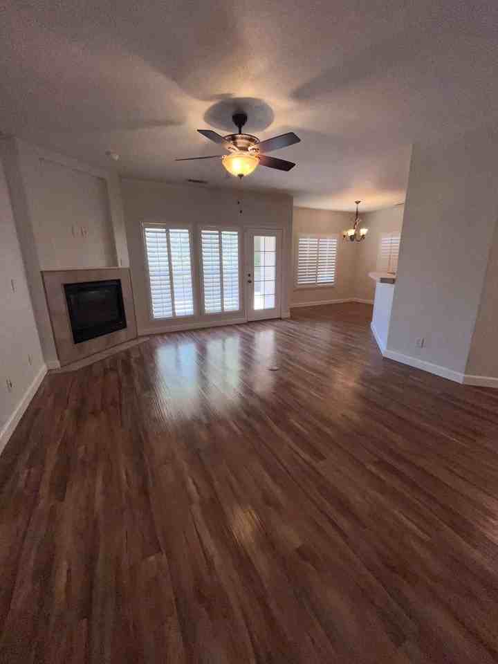 9292 Loma Ln - Photo 5 of 15