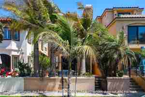 featured image of 414 12th St