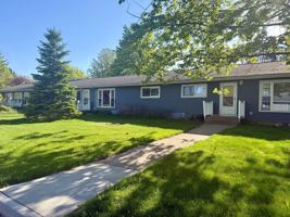 featured image of 212 N 1st Ave