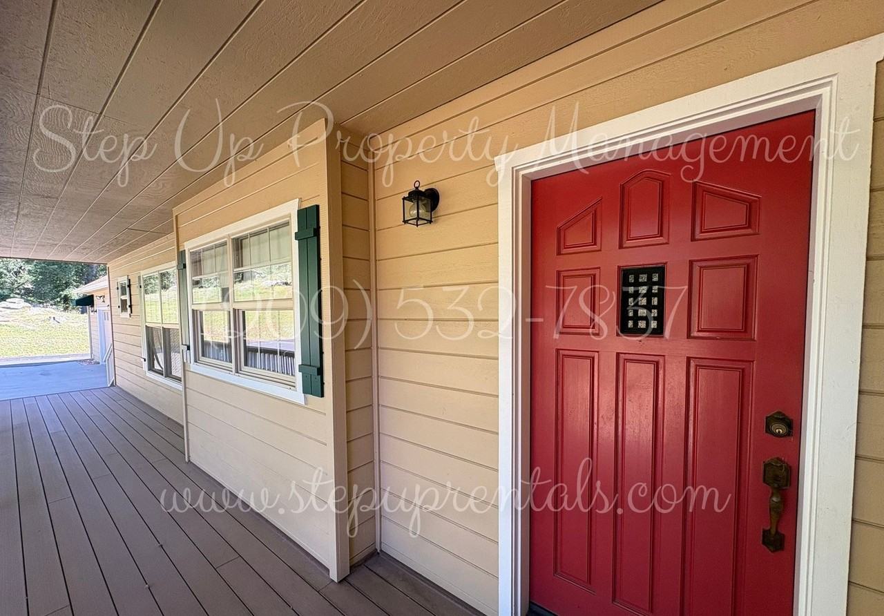 15989 Tomahawk Ct - Photo 6 of 35