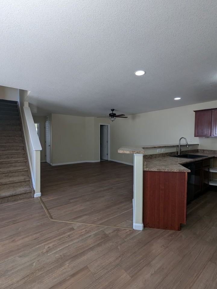 7335 Legacy Pt - Photo 5 of 20