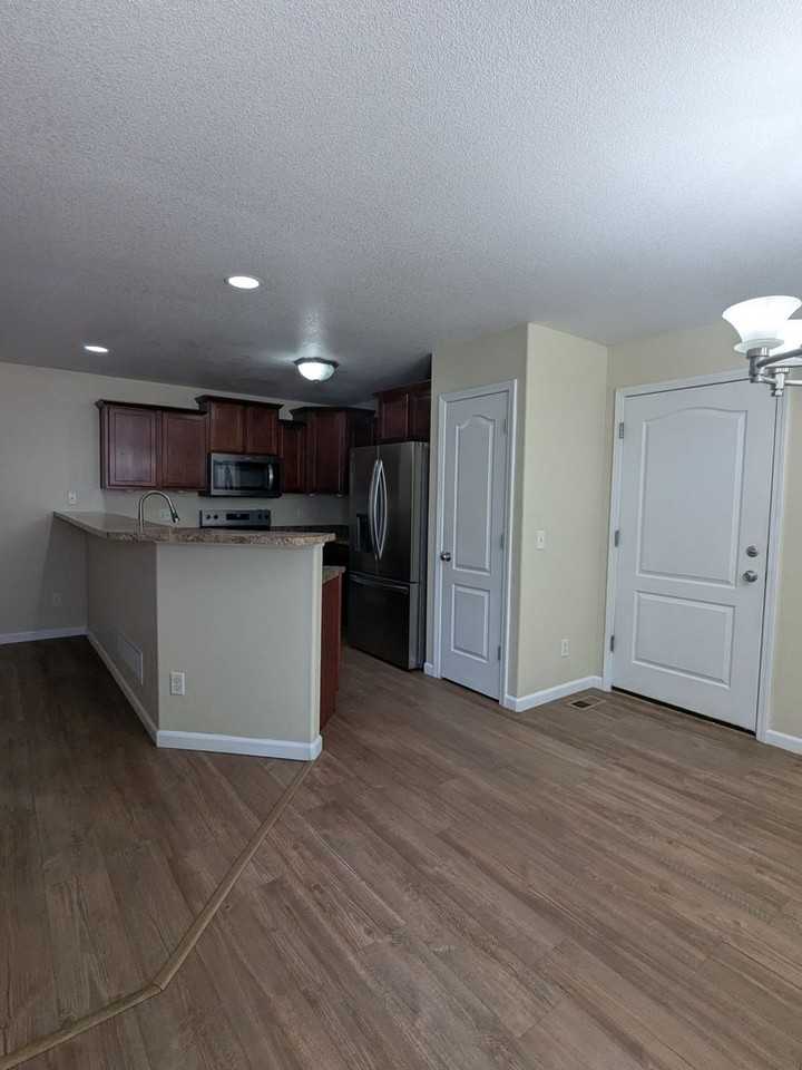7335 Legacy Pt - Photo 7 of 20