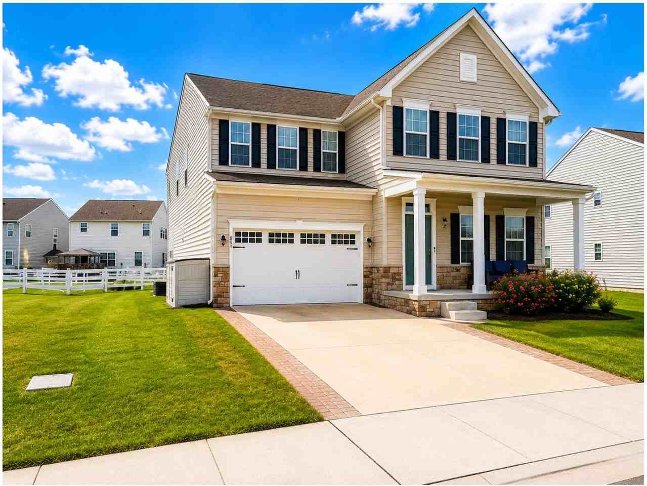 805 Llanelli Dr - Photo 3 of 47