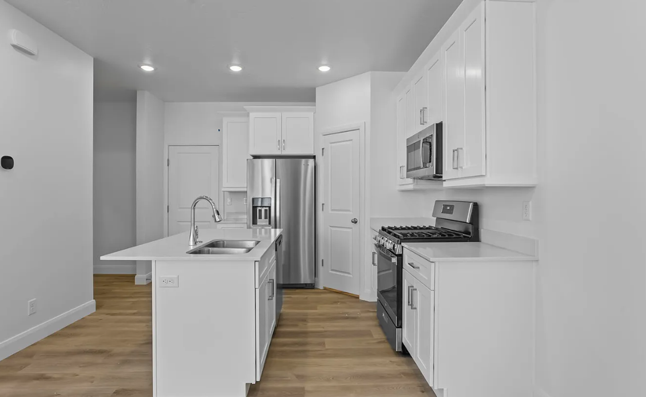 486 W Carnation Ct - Photo 7 of 27