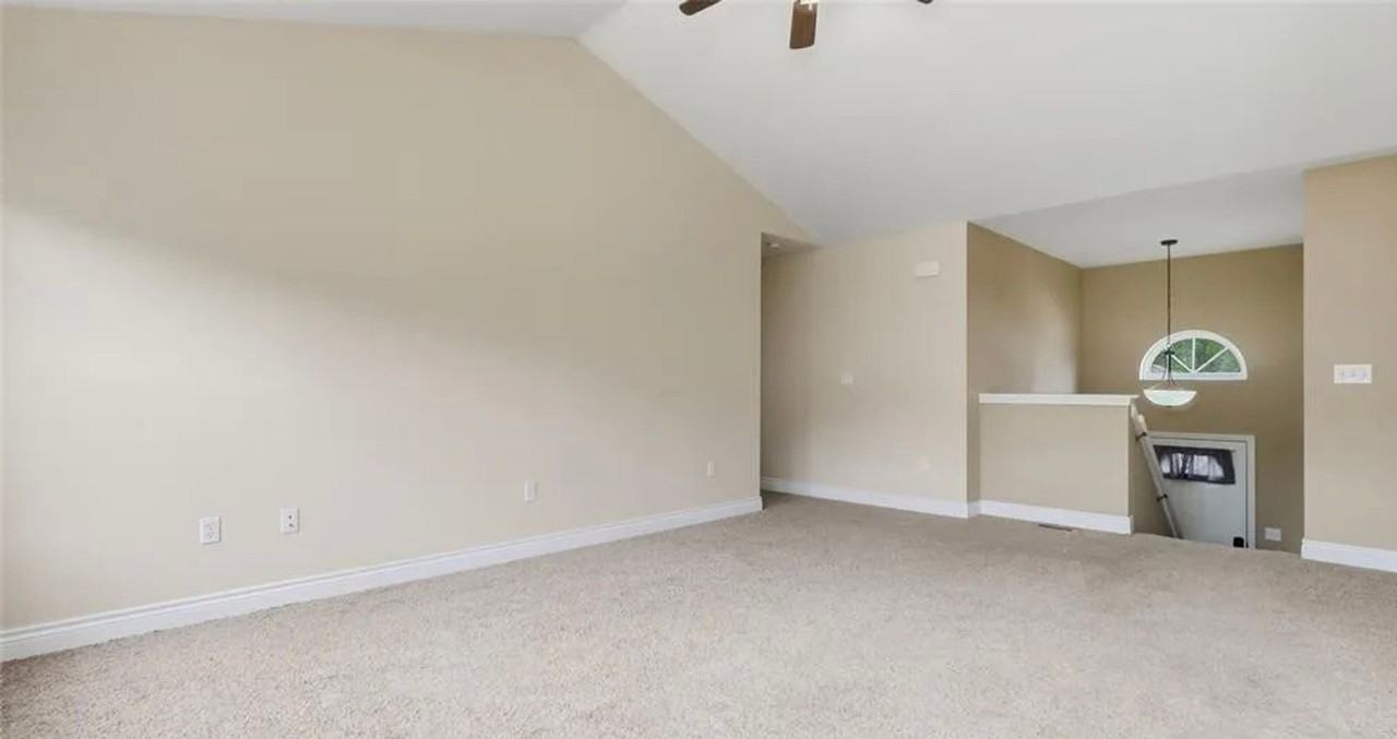 16185 Hershey Rd - Photo 5 of 24