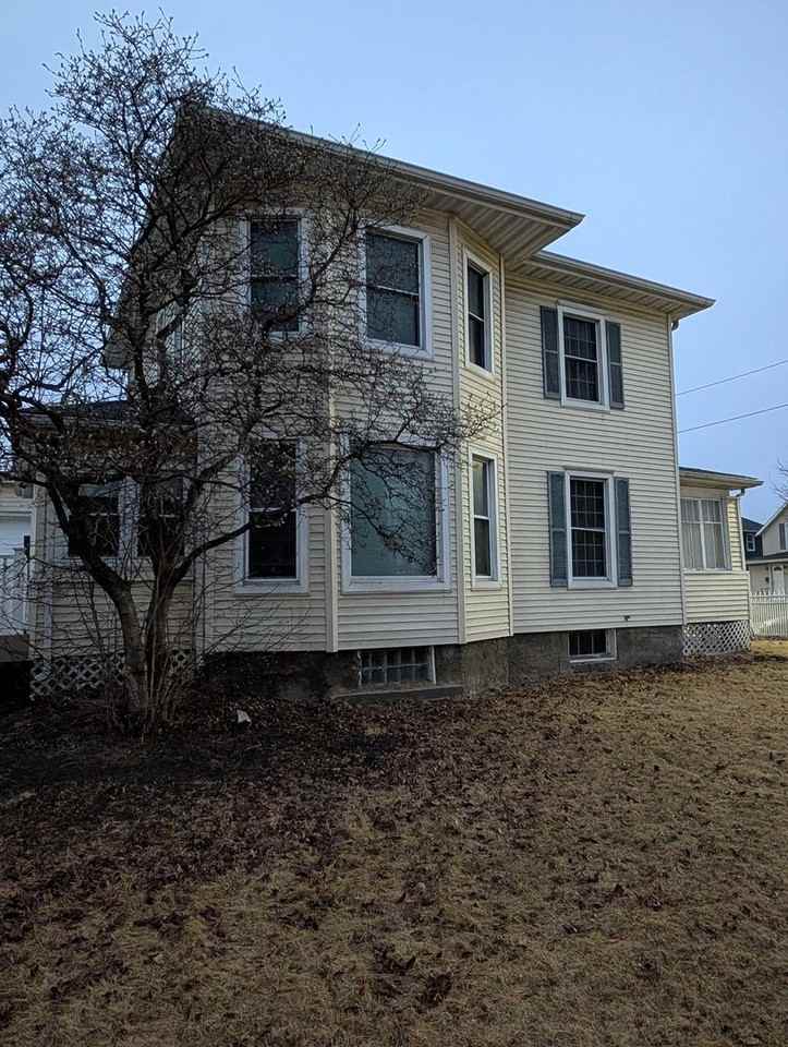 628 16th Ave - Photo 4 of 6