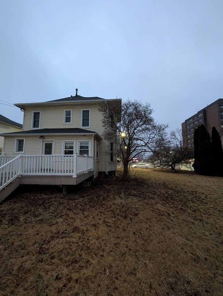628 16th Ave - Photo 5 of 6