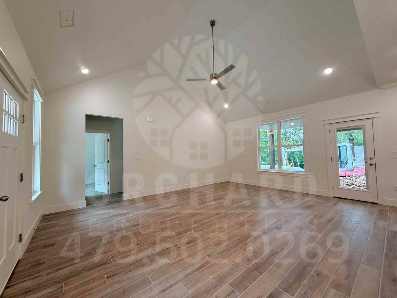 40 Kent Dr - Photo 4 of 17