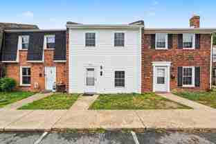 319 Brock Sq - Photo 1 of 1