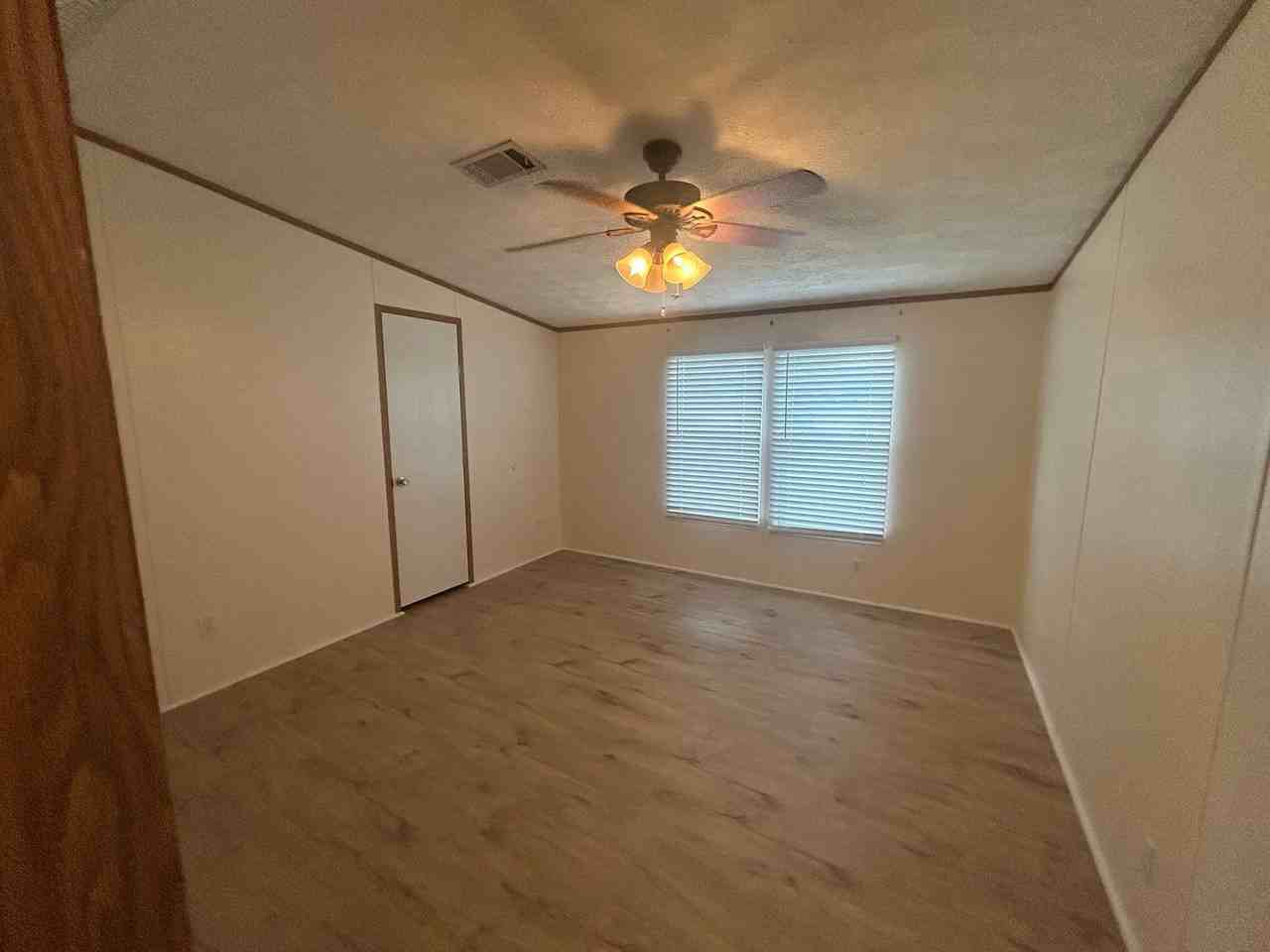 2087 Geer Hwy - Photo 4 of 39