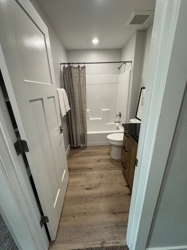 1627 Grinnell Way - Photo 3 of 10
