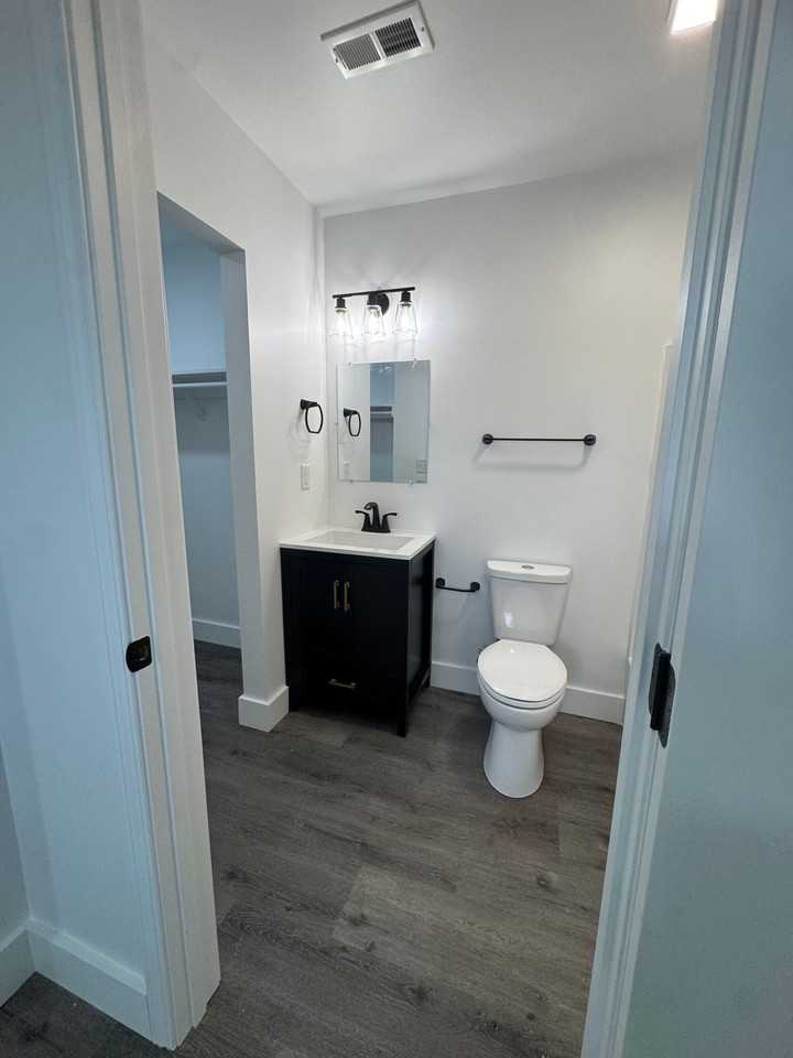 315 315 S Middle - 101 #101 - Photo 4 of 11