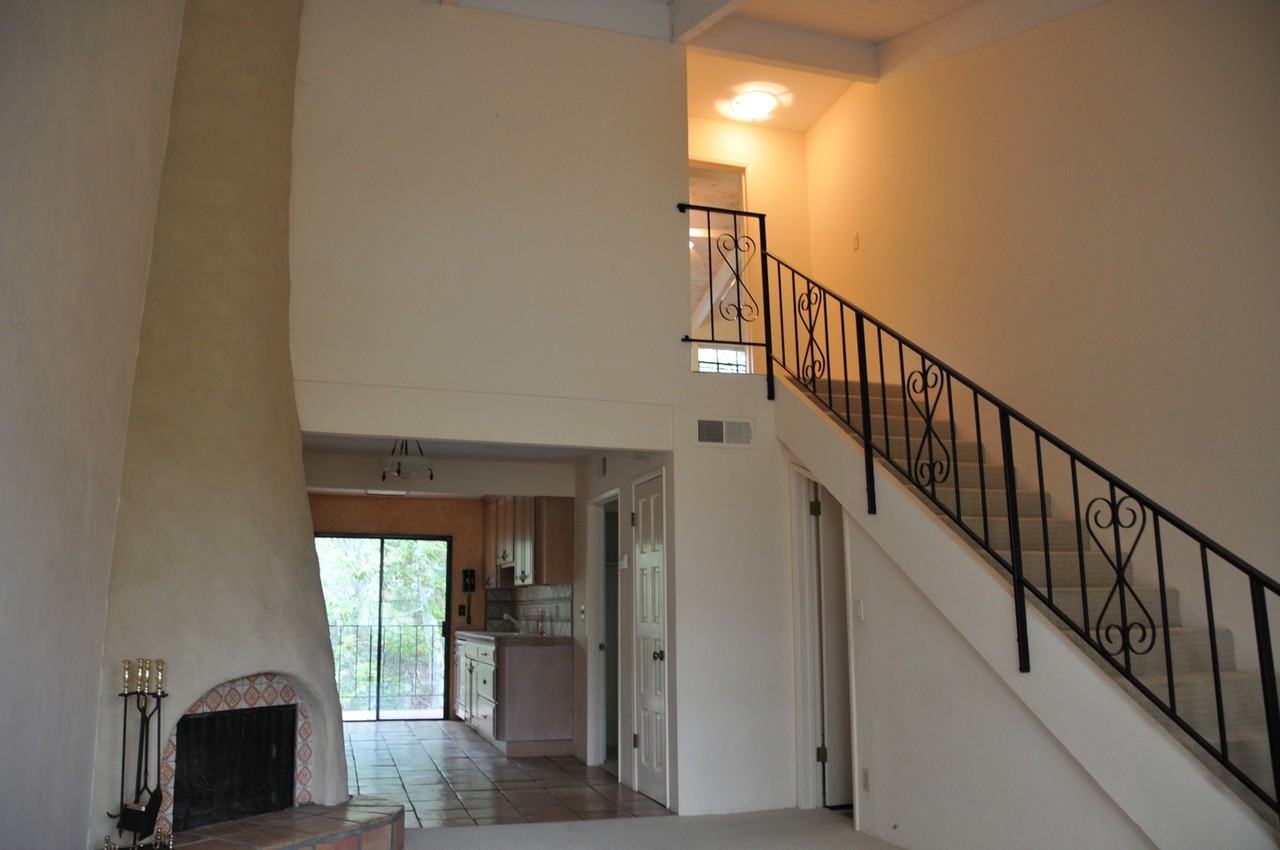 1938 N Jameson Ln #C - Photo 7 of 8