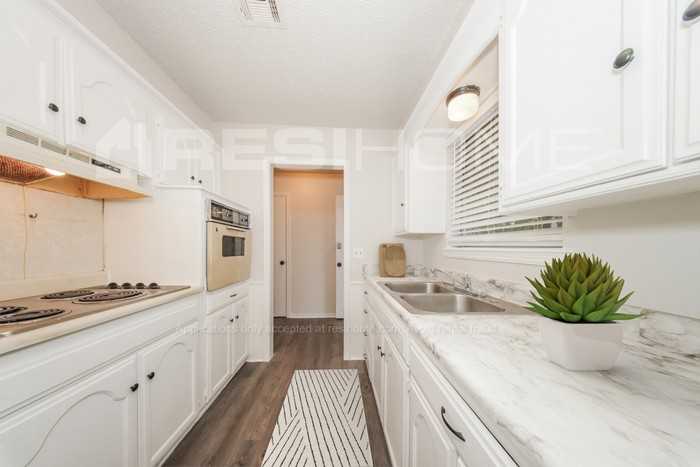 1832 Gale - Photo 5 of 17