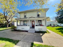 featured image of 1607 6th St