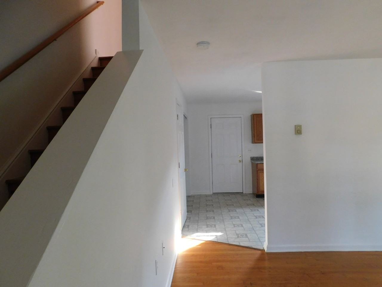 230 Waterford Ln - Photo 4 of 17
