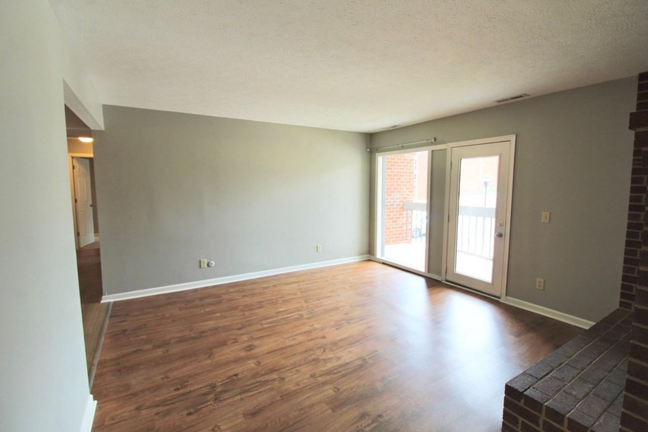 1030 Blue Ridge Dr - Photo 3 of 21