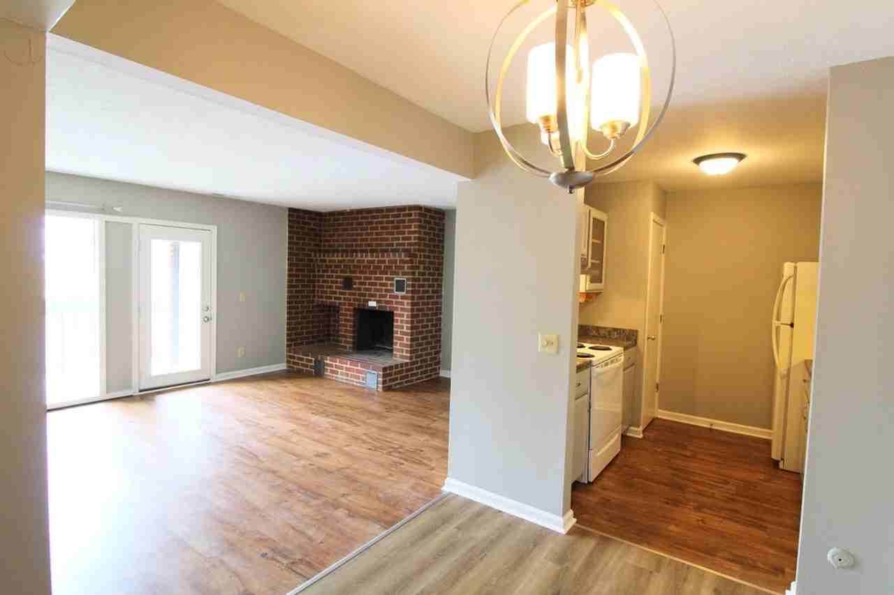 1030 Blue Ridge Dr - Photo 6 of 21