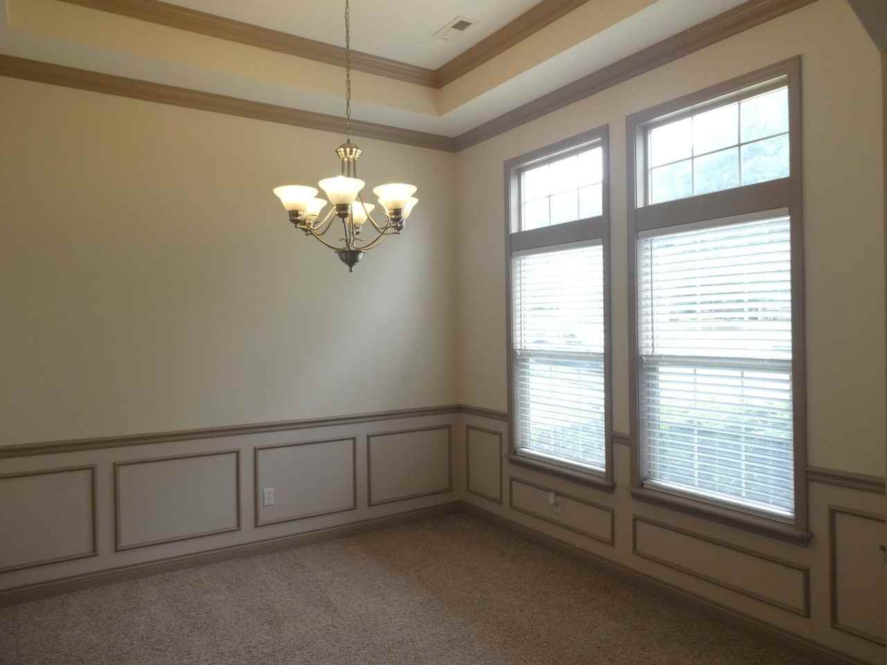 3509 Crabapple Ln - Photo 4 of 20