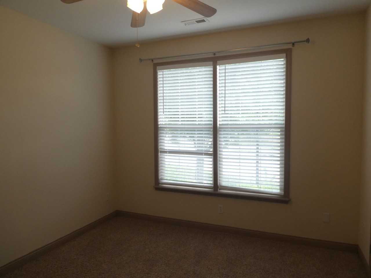 3509 Crabapple Ln - Photo 7 of 20