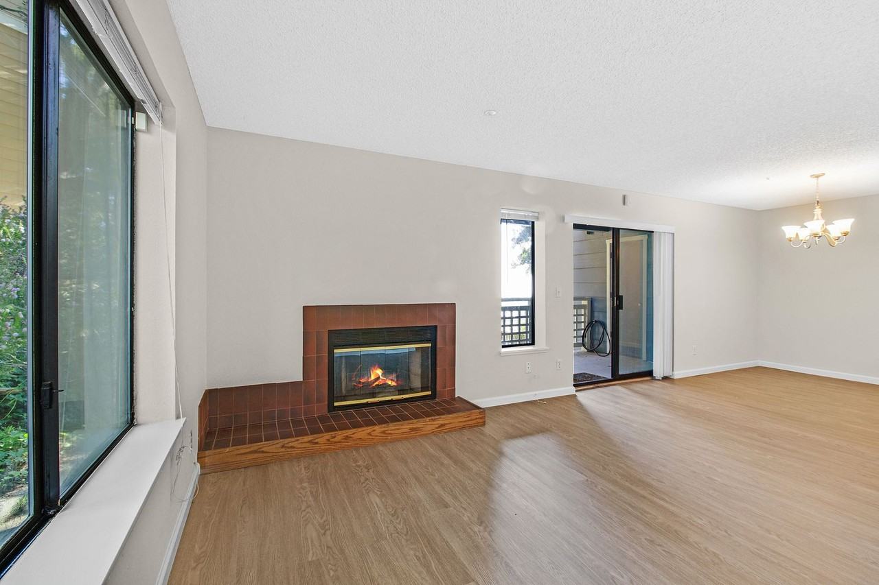 1404 Birchwood Ct - Photo 5 of 24