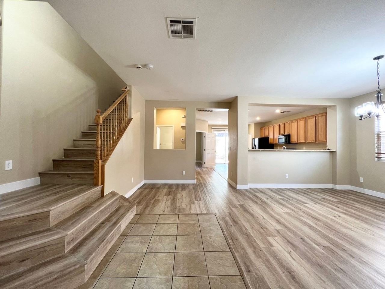 715 Quayside Ct - Photo 2 of 25
