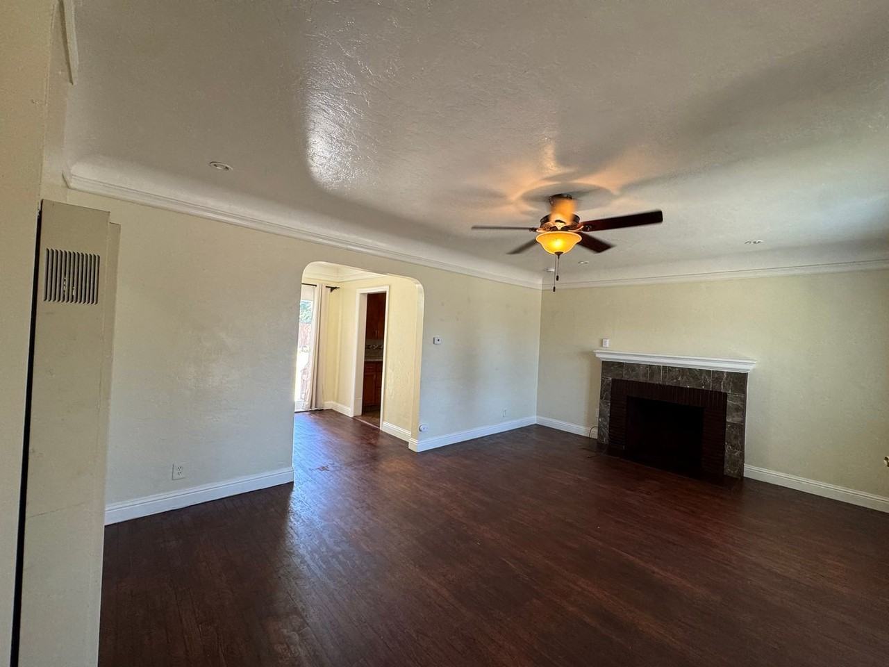4789 E Hedges Ave - Photo 4 of 30