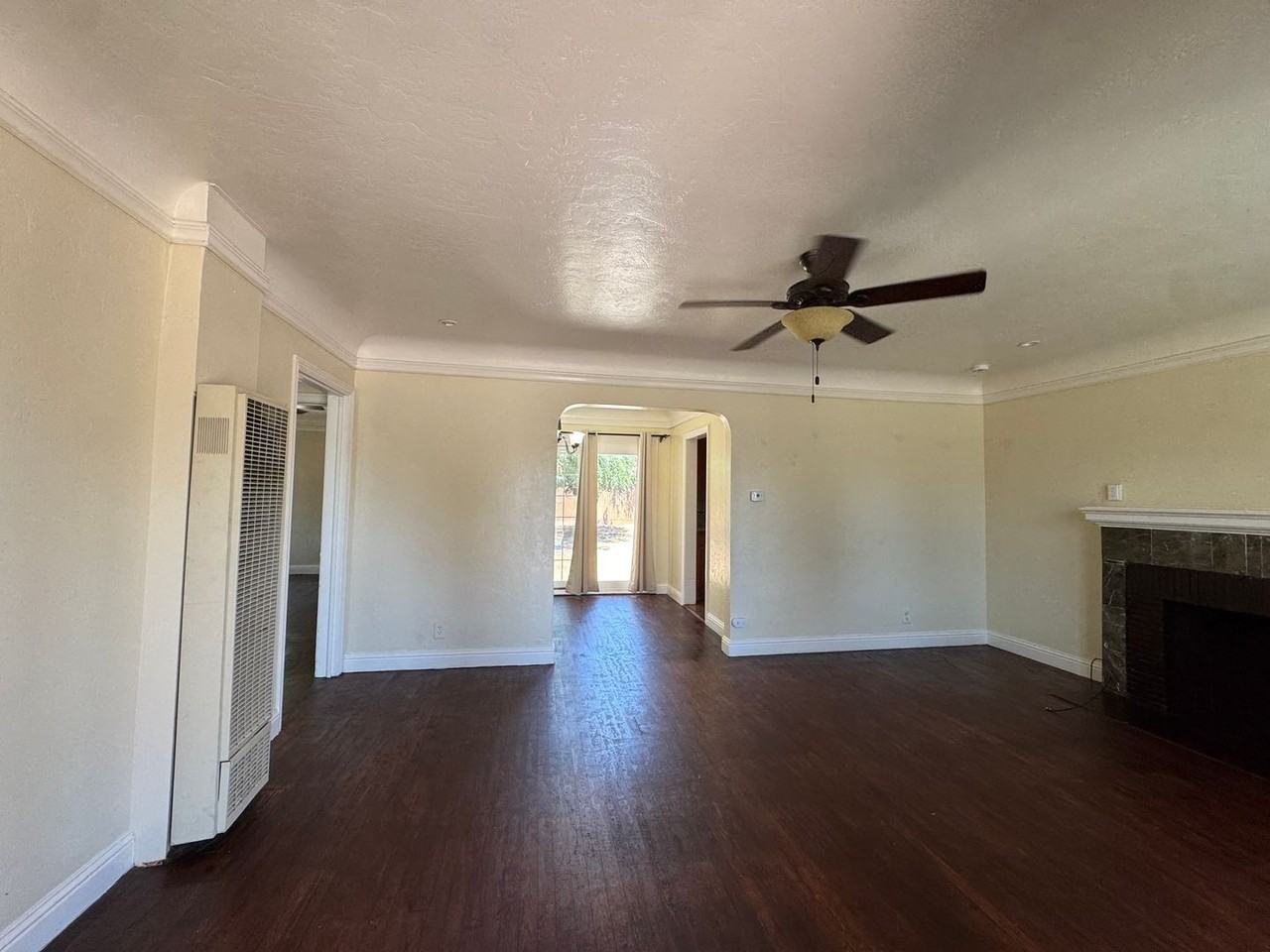 4789 E Hedges Ave - Photo 7 of 30