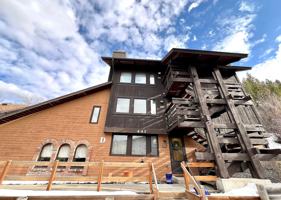 featured image of 441 S Park Ave