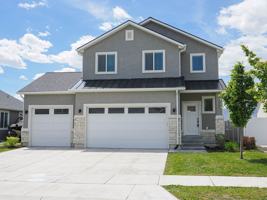 featured image of 3593 N Sparrow Ln