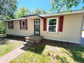 218 Eastview Dr - Photo 1 of 1