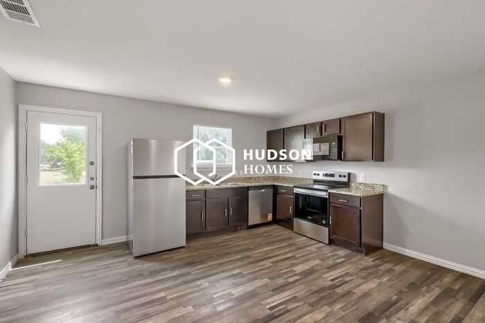 3201 Mount Horum Way - Photo 5 of 14