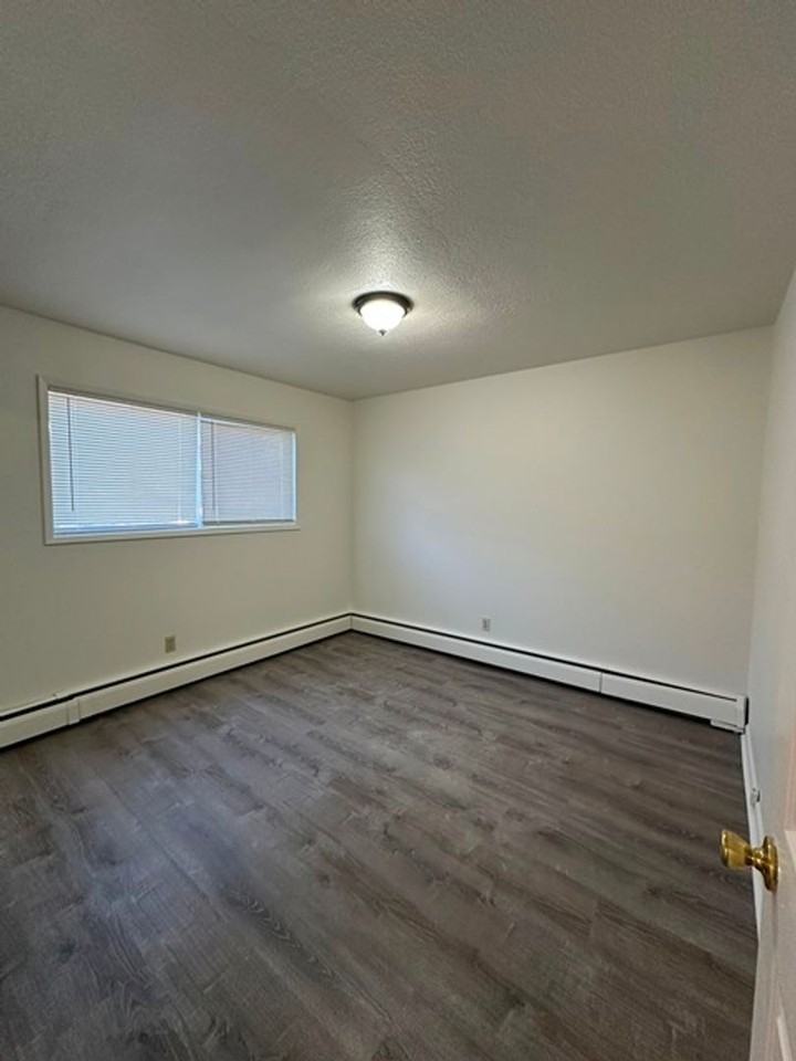 Union Manor Apartments - Photo 7 of 21