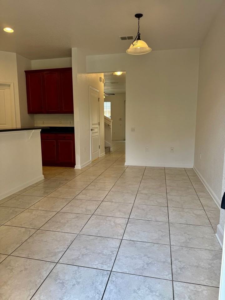 12722 Salomon Cove Dr - Photo 2 of 26
