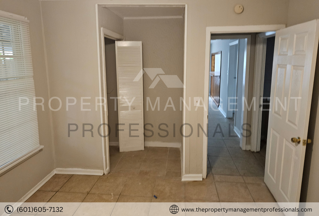 140 Neatherwood Dr - Photo 4 of 18