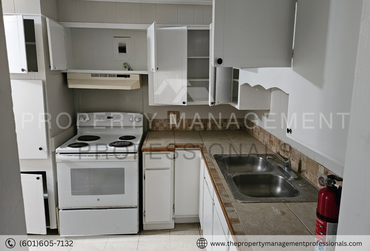 140 Neatherwood Dr - Photo 5 of 18