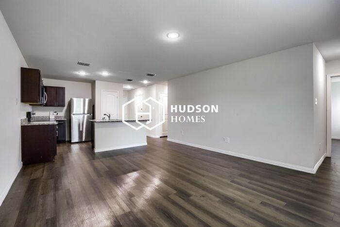 1720 E 10th Ave - Photo 4 of 14