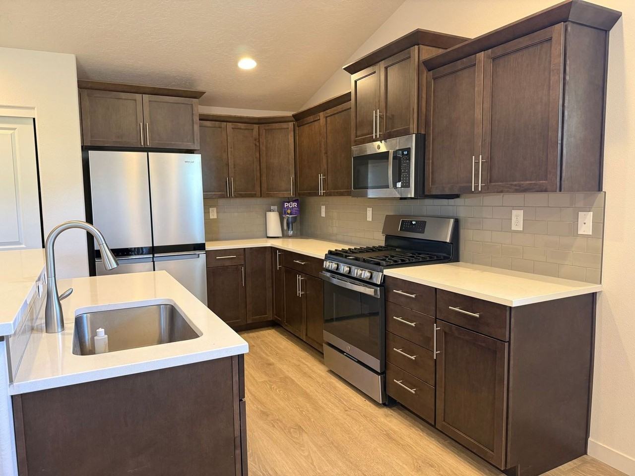 3443 Nw 9th Ln - Photo 2 of 22